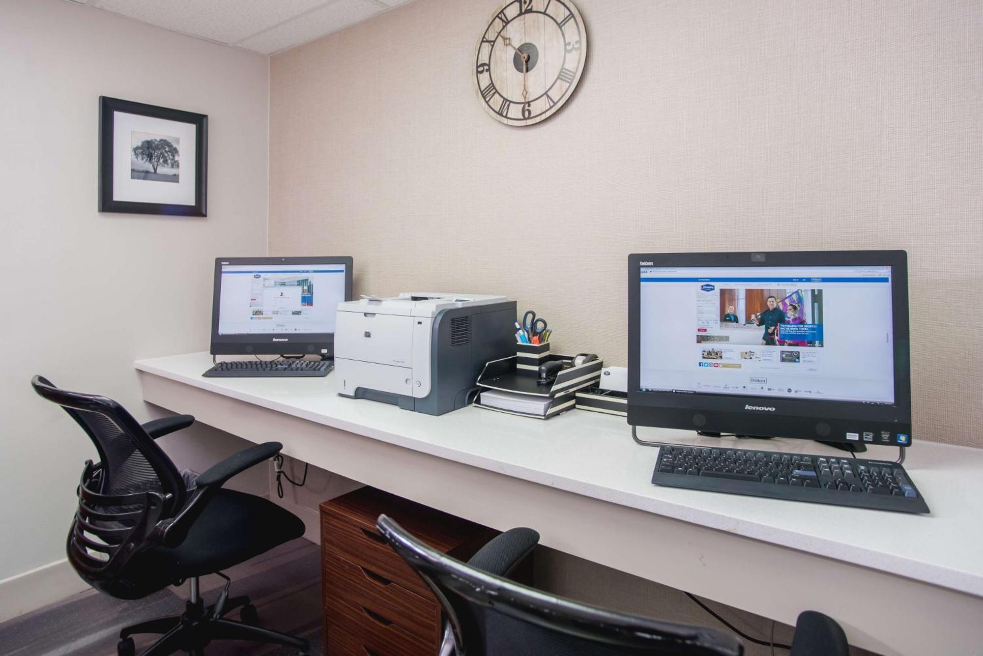 Hampton Inn Joplin Extérieur photo