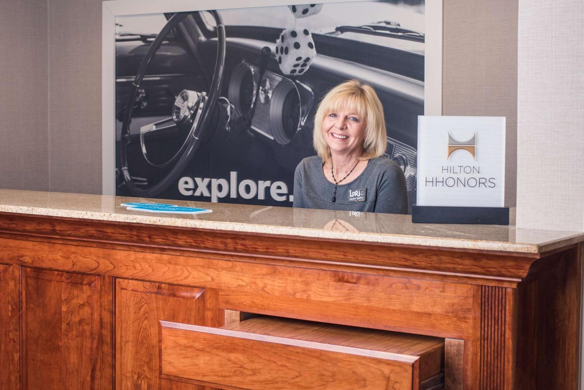 Hampton Inn Joplin Extérieur photo