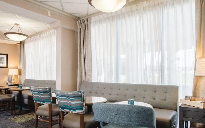 Hampton Inn Joplin Extérieur photo